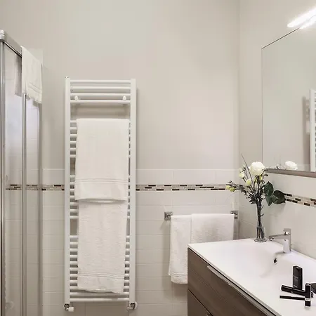 מלון דירות Rivetto 4*