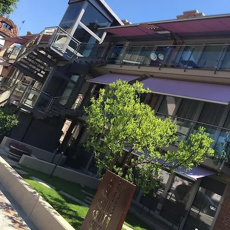 Rivetto Apart Otel Alba (Piedmont)